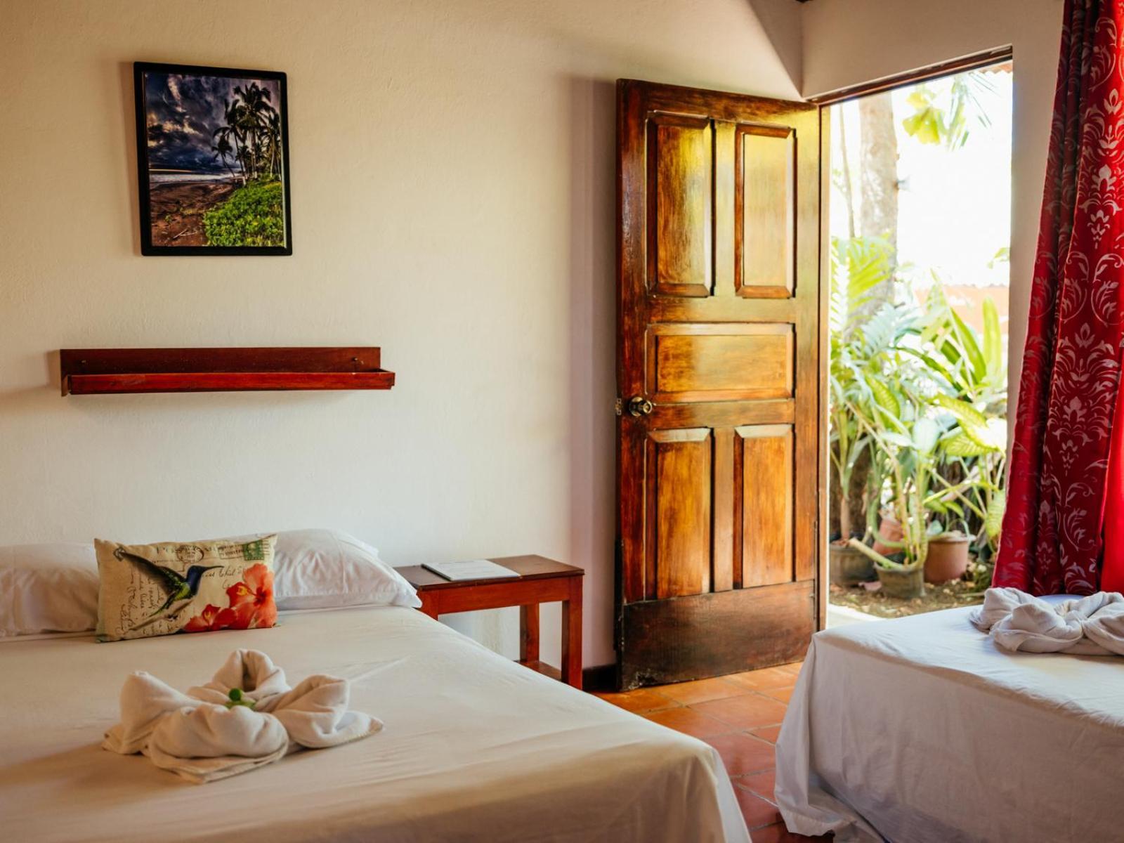Hotel Hibiscus Cabina 4 Playa Junquillal Extérieur photo